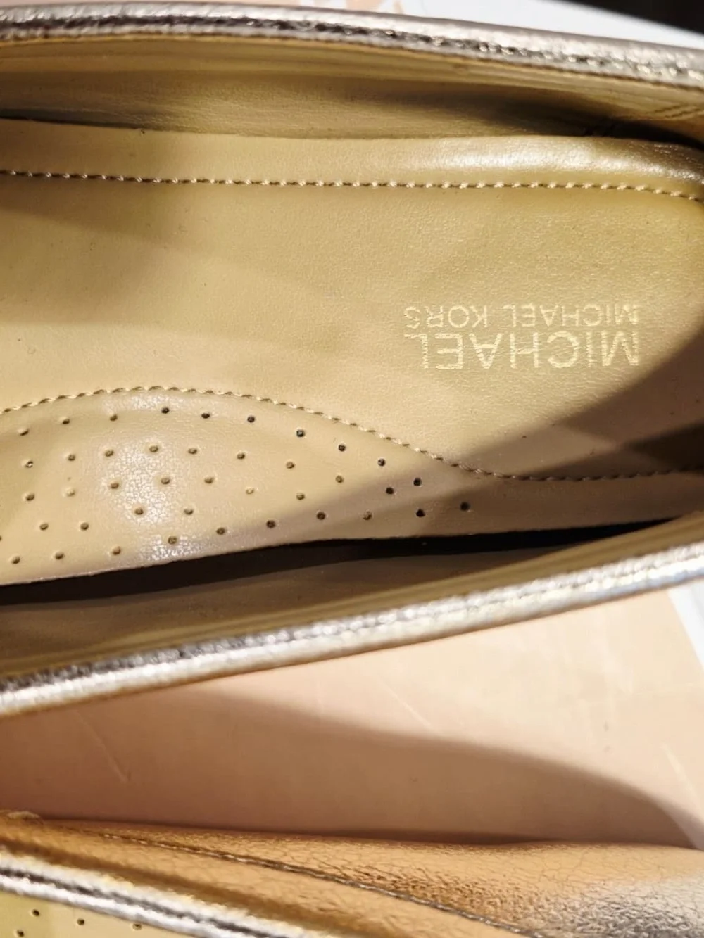 MICHAEL Michael Kors Women’s Metallic Gold Leather Loafers size 7.5